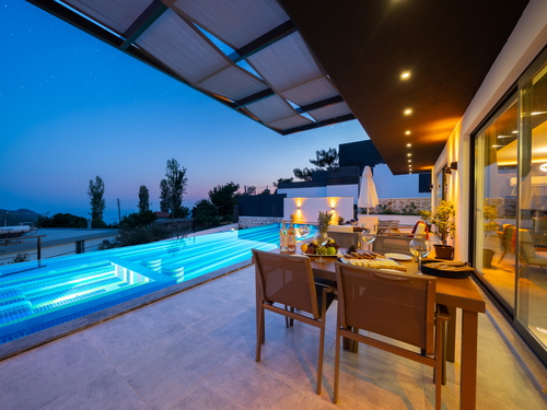  gece  -  Kasım
  | Kalkan İslamlar Lüks Villa (4 Kişilik, Deniz Manzaralı, Sinema Odalı, Çocuk Havuzlu)